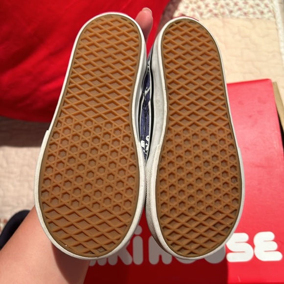 Vans toddler sneakers size 9.5 - Picture 2 of 5